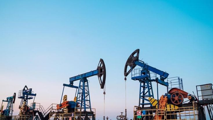 Rystad Energy: domanda petrolio in crescita, transizione più lenta