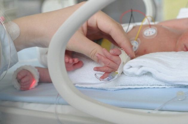 Diminuisce tasso mortalit&agrave; sotto i 5 anni
