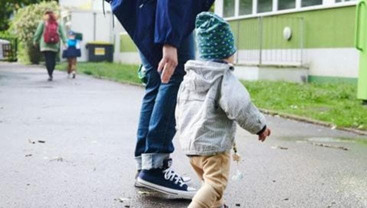 Se la guerra ibrida se la prende con gli asili dei bambini