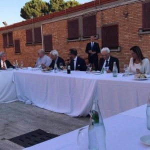 Mattarella: "Nato e Ue  per l'Italia sono leve solide ed efficaci"
