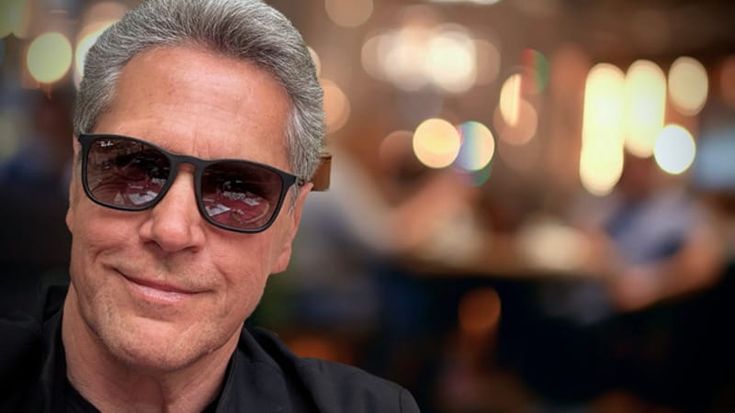 Gazebo: “Ero un capellone e vendevo enciclopedie. Il mio successo grazie a un cinepanettone”