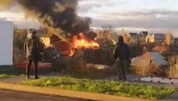 Russia, offensiva ucraina che colpisce con droni la città di Ramenskoye