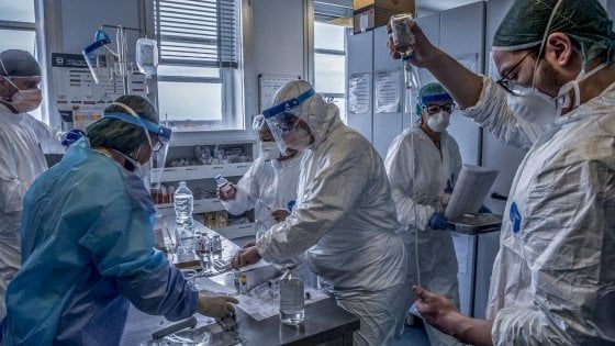 Coronavirus Lazio, 40 guariti nelle ultime 24 ore, 188 nuovi casi. Altri 15 anziani positivi in casa di riposo. Infetti 94 medici, Omceo: "Tamponi a tutti"