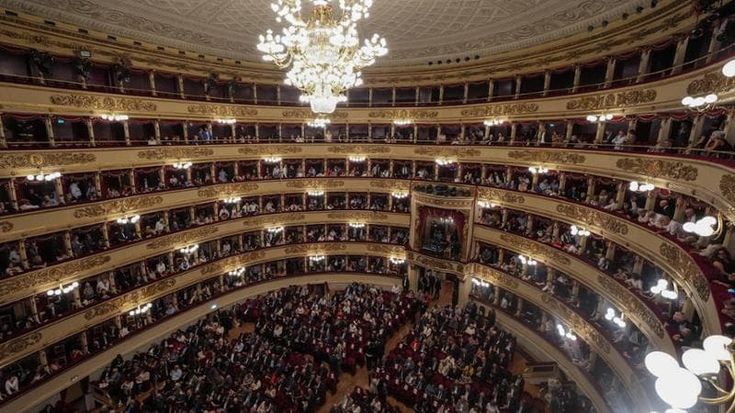 Alla Scala la vertenza stipendi. I dipendenti: “Vogliamo il recupero dell’inflazione”