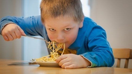 Bambini obesi, Campania maglia nera: oltre il 40 per cento è sovrappeso