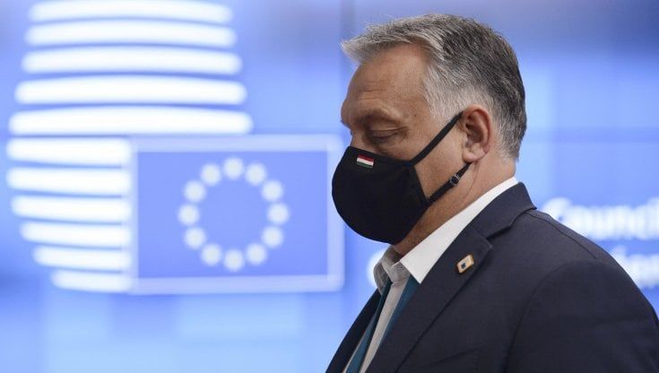 Parlamento Ue, il leader ungherese Orban annuncia il ritiro del suo partito dal Ppe