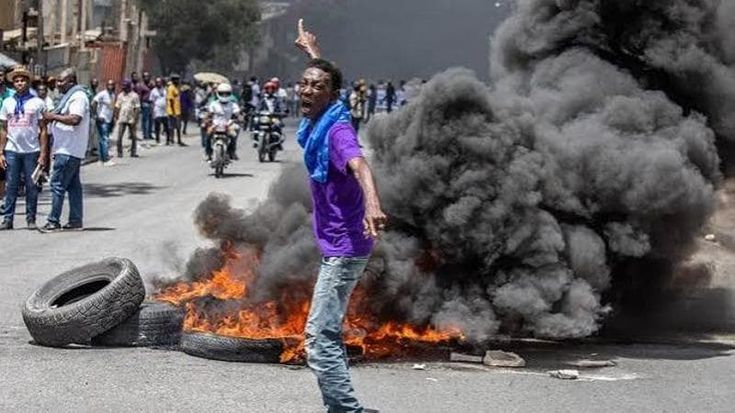 Haiti, in attesa delle elezioni si intensifica la violenza delle gang fuori controllo