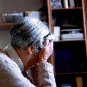 Moncalieri, badante rientra a casa ubriaca e picchia la 92enne che accudiva