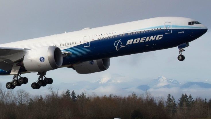 Boeing, nel 2020 persi 12 miliardi: titolo in picchiata. Ok dell'Europa al 737 MAX