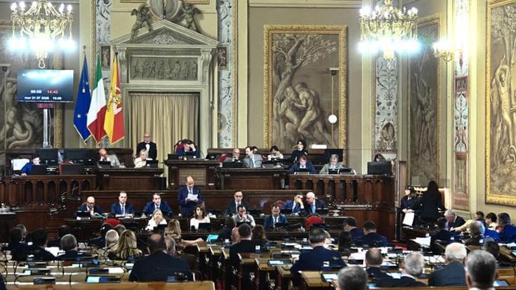 Scosse in FI dopo l’addio di Calderone. Falcone: “Siamo lontani dalla gente”