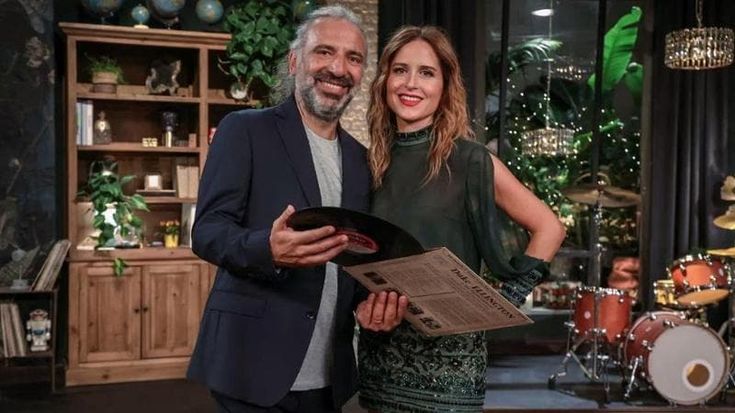 Stefano Bollani e Valentina Cenni: nella loro “Via dei matti” c’è un regalo di Natale