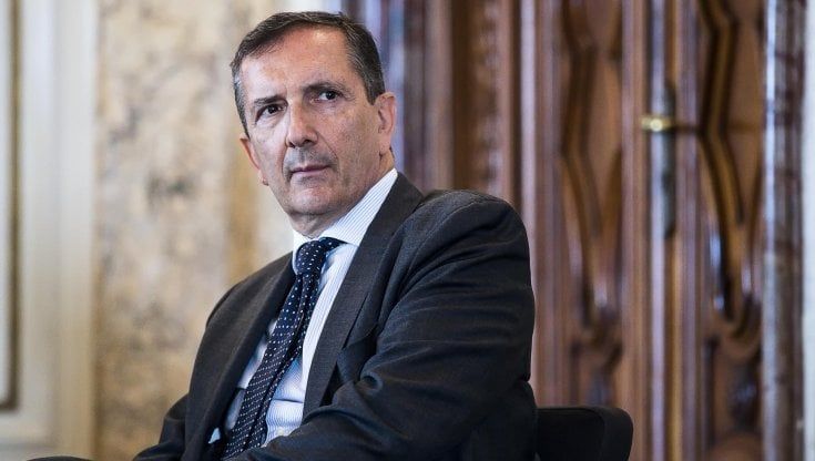 Tim, cda straordinario. Vivendi e gli indipendenti: “Bisogna cambiare rotta”