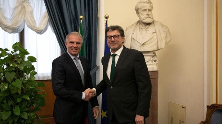 Lufhansa: “Acquisto di Ita Airways entro inizio 2024. Europa vuole player forti”. Le condizioni dell’Ue