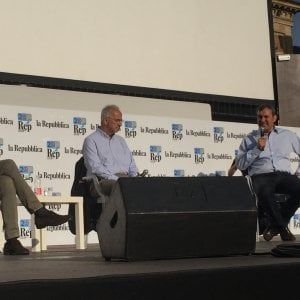 L'allarme di Veltroni: "C'è una sgradevole sensazione di ritorno al passato. Il Pd deve essere di sinistra"