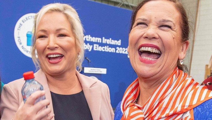 Irlanda del Nord, è ufficiale: Sinn Fein primo partito, vittoria storica. Ma i protestanti: "Boicottaggio"