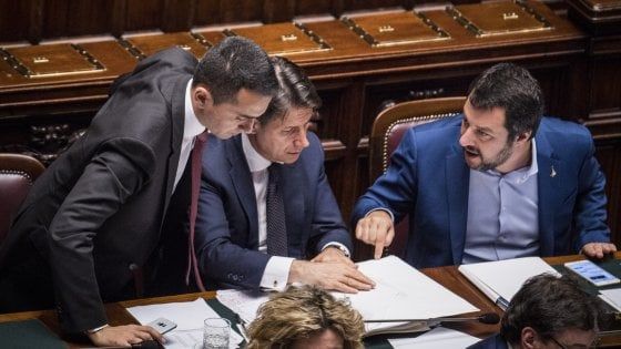 Manovra, Conte: "Deficit al 2,1% nel 2020 e 1,8 nel 2021"