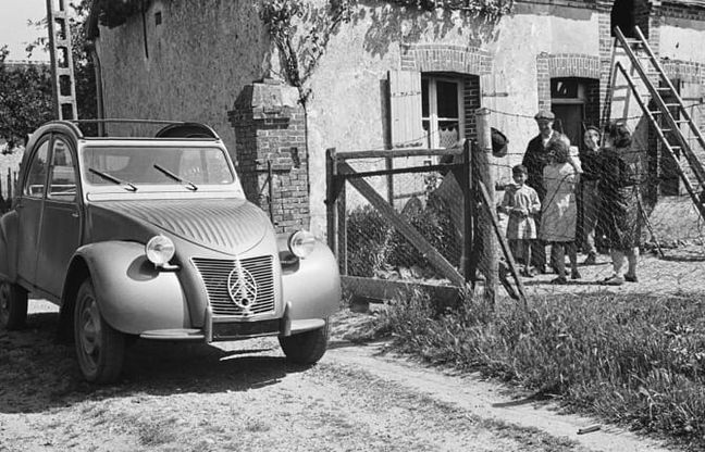 Citroën 2CV, mezzo secolo di passione