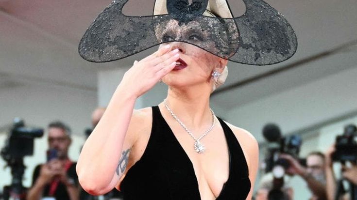 Lady Joker, divina al Lido e in ‘Folie à deux’: “Solo la musica sa dire la verità”
