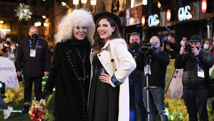 Sanremo 2022, Amadeus: "Donatella Rettore non rischia la squalifica"
