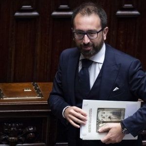 Prescrizione, Bonafede: "Renzi isolato, maggioranza va avanti". Conte: "Iv valuti la riforma complessiva"