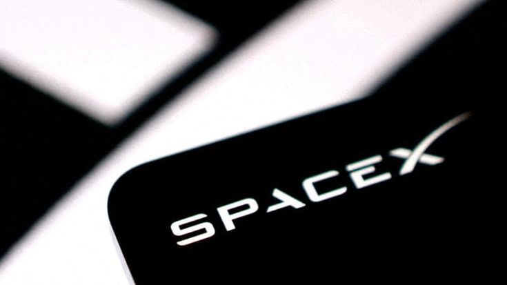 Musk fa sul serio sulla telefonia mobile: accordo da 8 miliardi di SpaceX per sfidare i big Usa