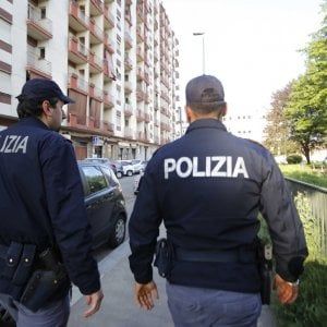 Brescia, richiedenti asilo spacciavano droga in un parco: dieci arresti