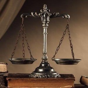 Torino avvocati in difficoltà, l'effetto della crisi sui grandi studi legali cittadini   