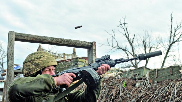 Nelle trincee ucraine della guerra in Donbass. "No all'invasore russo"