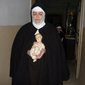 Storia di Madre Rosa, la clausura su Facebook
