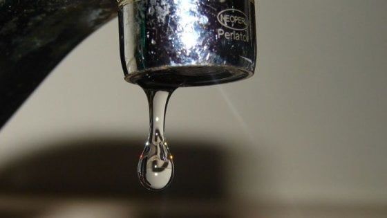 Quel "plink" non ha più segreti: ecco come nasce il suono del rubinetto che perde