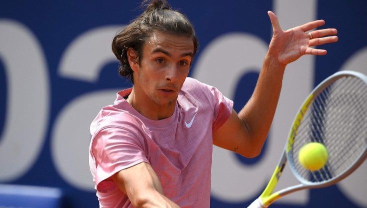 Tennis, Lione: Musetti batte Korda e vola ai quarti, Sinner piega Karatsev
