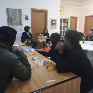 Potenza, stop della Prefettura all'accoglienza dei migranti con protezione umanitaria