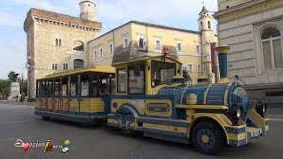 Benevento, torna il trenino storico per le strade della città