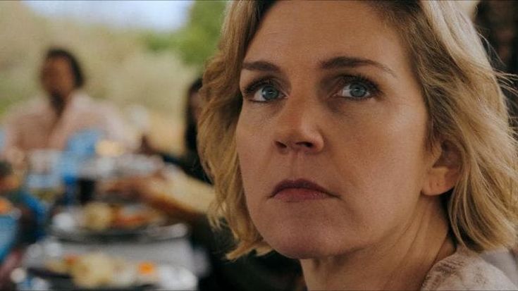 “Pluribus”, se la felicità è un virus. La nuova serie dal creatore di “Breaking bad”
