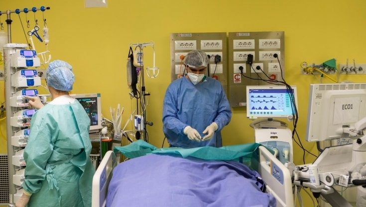 Covid, terapie intensive sotto pressione: Puglia per due giorni al primo posto in Italia per ingressi