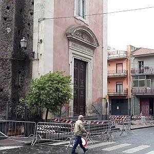 Catania, fulmine colpisce una chiesa: danni al frontone