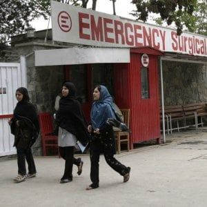 L’Afghanistan necessario: "Un ospedale in guerra", il documentario girato a Kabul nella struttura di Emergency