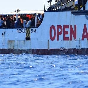 Open Arms, Salvini indagato ancora dai pm di Agrigento.La sua reazione: "Rifarei tutto, per me è una medaglia"