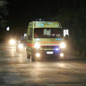 Bari, tragedia sui binari a Palese: migrante del Cara travolto da un Frecciargento