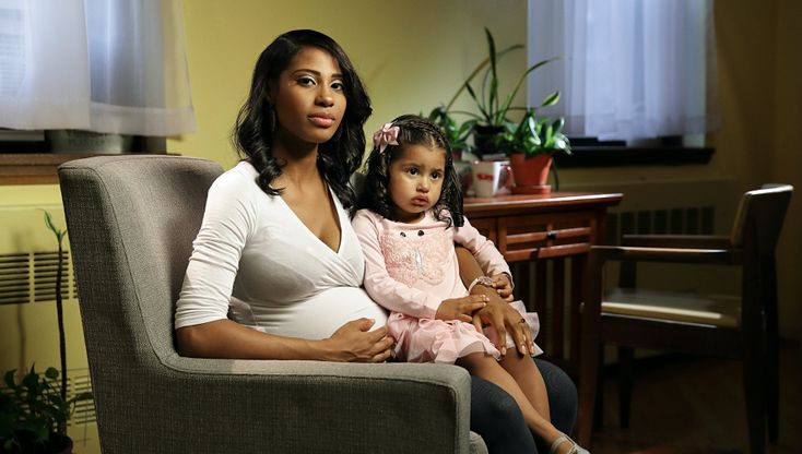 Ecco le immagini di REsisters, storie di donne che vogliono riscattarsi