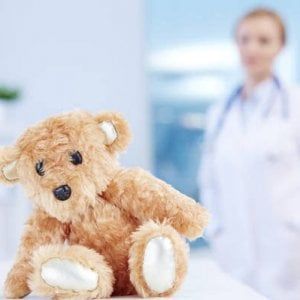 Tumori infantili, l'appello delle famiglie: "Non ostacolate la ricerca sui farmaci per bambini"