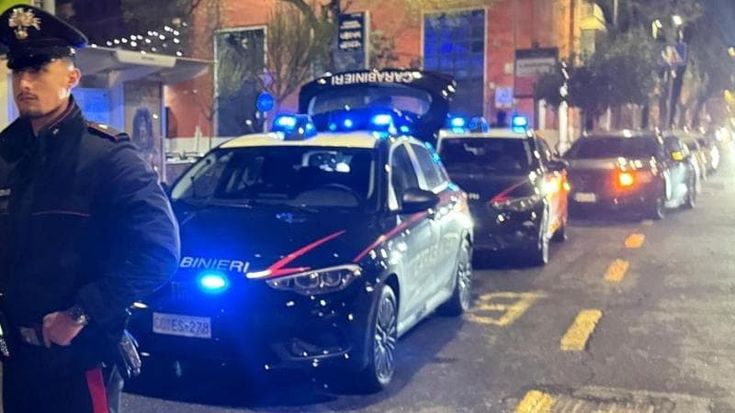“Stai zitta o ti sparo”. Cento anni di carcere per la banda delle rapine agli anziani di Roma