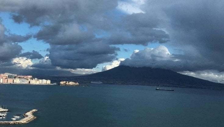 "Qui non possiamo fallire". Conte punta tutto su Napoli, roccaforte del reddito di cittadinanza