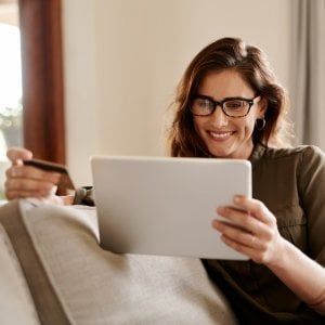 E-commerce, regali online per gli italiani: a Natale 50 milioni di acquisti in più rispetto agli scorsi anni