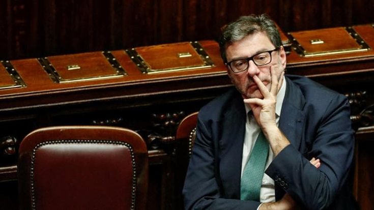 Nadef, Giorgetti: “Guerra aggiunge instabilità. Se situazione peggiora faremo riflessioni sui saldi”. Sul taglio del cuneo non strutturale: “Fiero di aver messo un’ipoteca per i lavoratori”