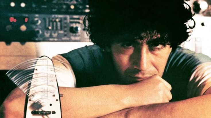 Edoardo Bennato, il “rinnegato” rock torna a Sanremo. Ospite la sera di giovedì 13 febbraio