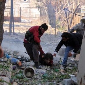Siria, la denuncia: cecchini si allenano contro donne incinte