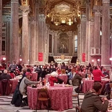 Cosa ci dicono quei diecimila ai pranzi di Natale di Sant’Egidio