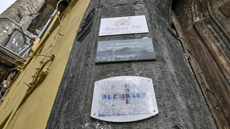 Il palazzo dei turisti a Napoli, 18 appartamenti su 20 sono Bed and breakfast: “La città non è più nostra”