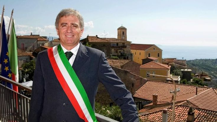 “Vassallo ucciso perché si oppose ai clan”, un colonnello dell’Arma tra i 4 arrestati